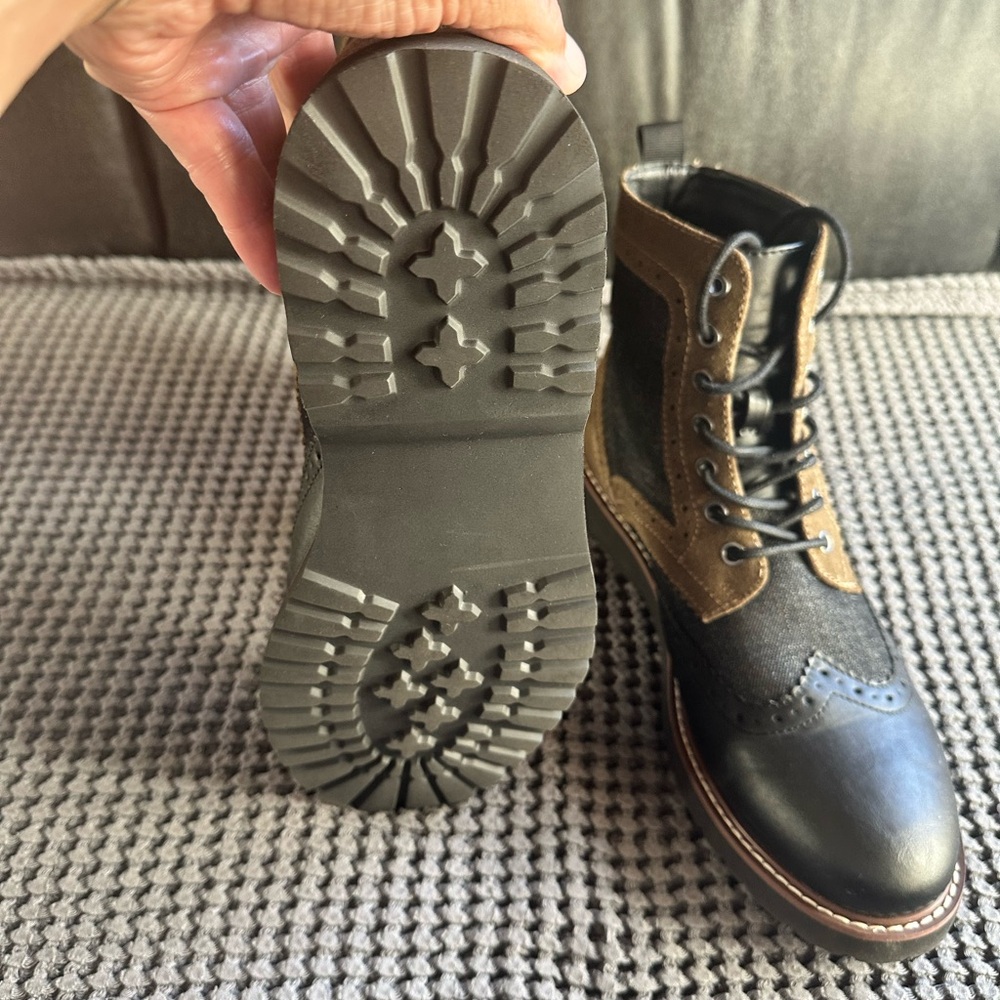 Guess Boots - Picture 6 of 8